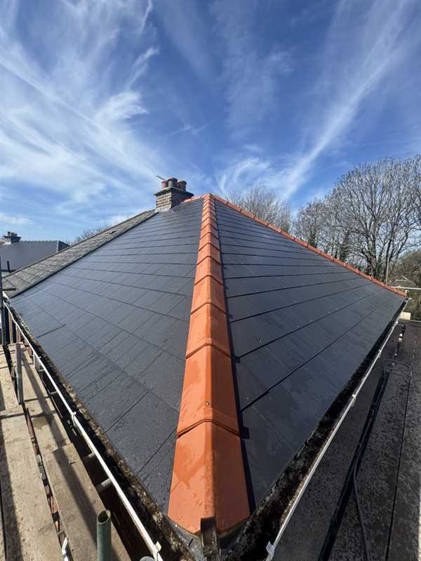 Natural slate pitched roof Surrey